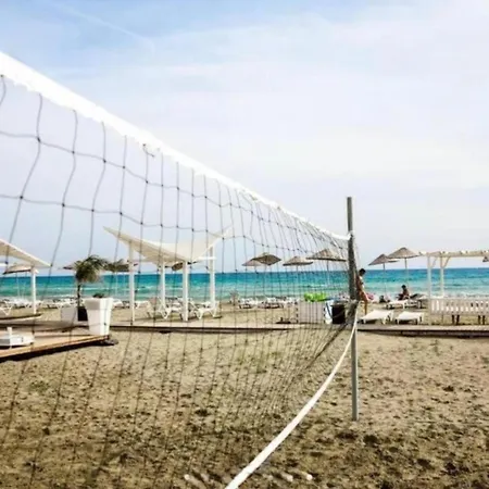 Helena & Apartmán Rizokarpaso