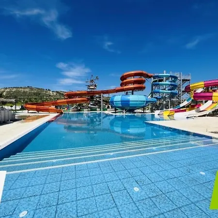 Helena & Apartamento *