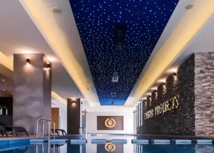 Helena & アパート