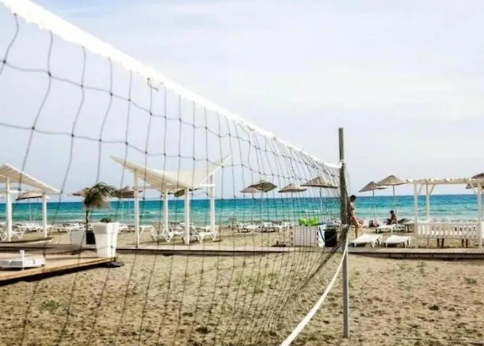 Helena & アパート Rizokarpaso